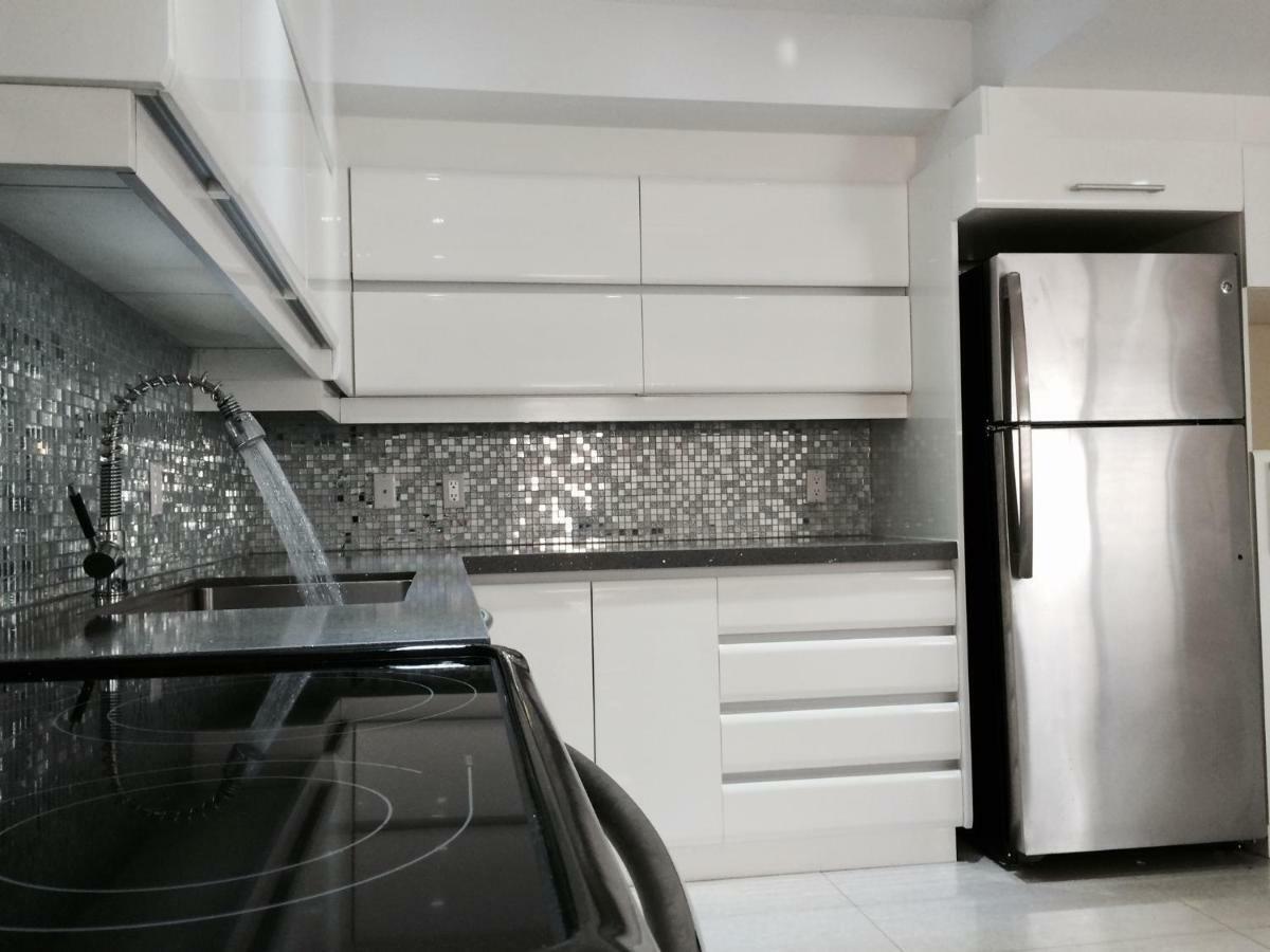Luxury Two Story Villa Unit A Laval Exterior photo